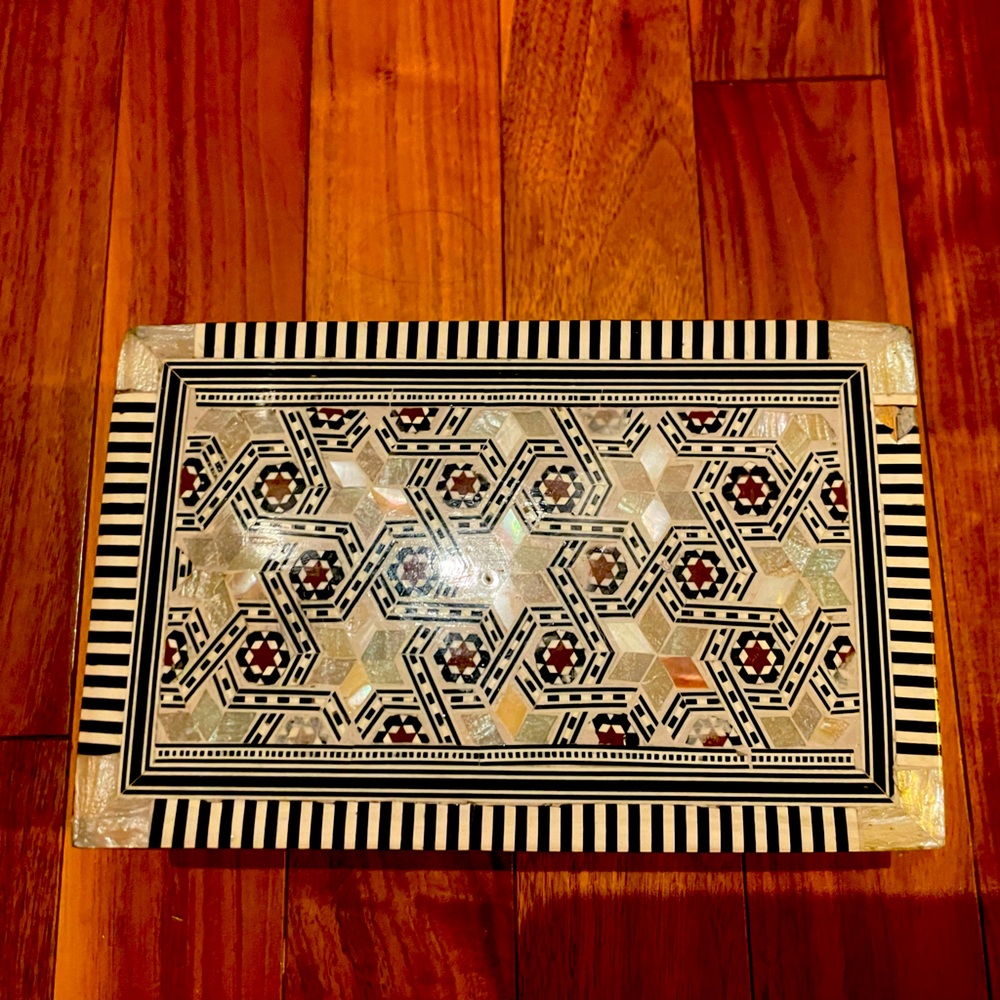 Mother of pearl box